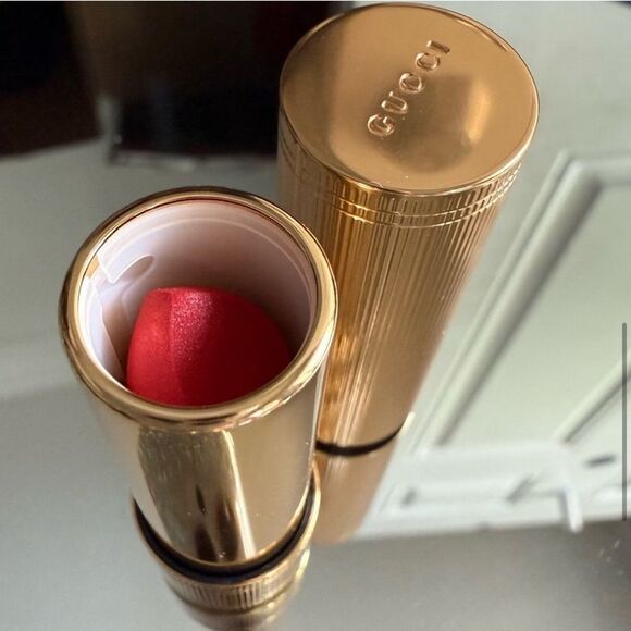 GUCCI GOLDIE RED LIPSTICK | MATTE FINISH | NEW - Picture 14 of 17